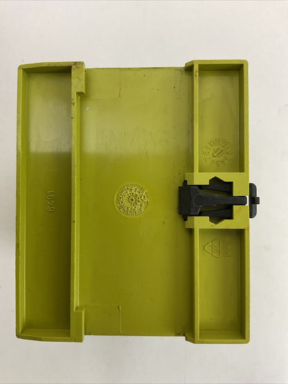 PILZ PNOZ 1 110-120VAC 3n/o 1n/c SAFETY RELAY