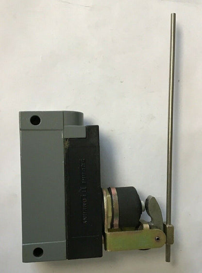 SQUARE D 9007 Y54N ENCLOSED PRECISION SWITCH