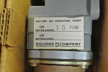 SQUARE D 9012 GNO-3 Ser. A PRESSURE SWITCH - 15 PSI on DECREASING - NEW SURPLUS