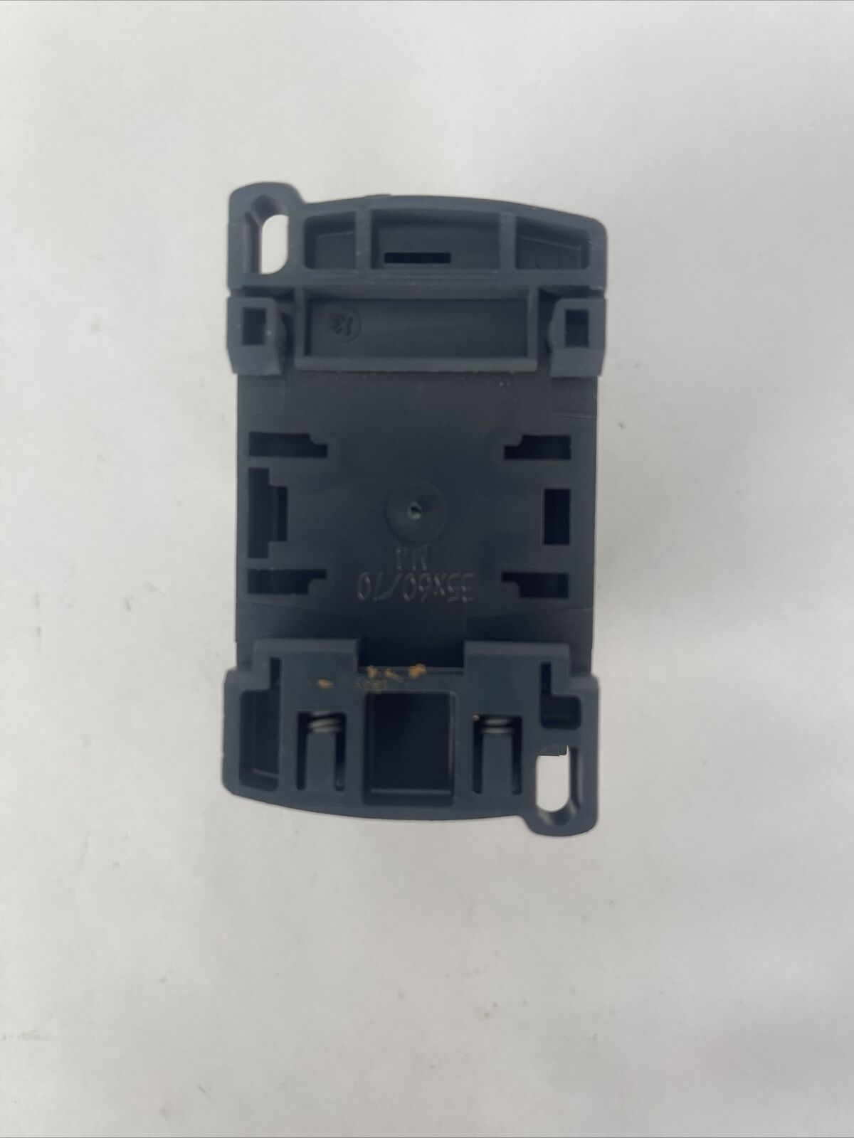 TELEMECANIQUE LC1 D09 CONTACTOR 25A 600VAC 7.5HP COIL 24V 50/60HZ