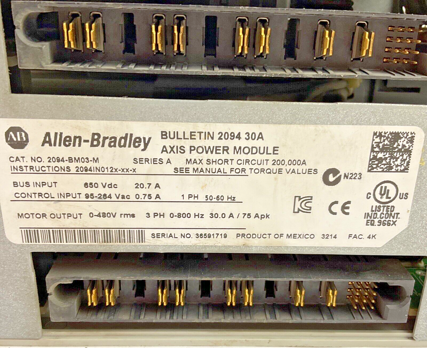 ALLEN BRADLEY 2094-BM03 AXIS POWER MODULE SER.A 650VDC /2094-EN02D-M01-S0 MODULE