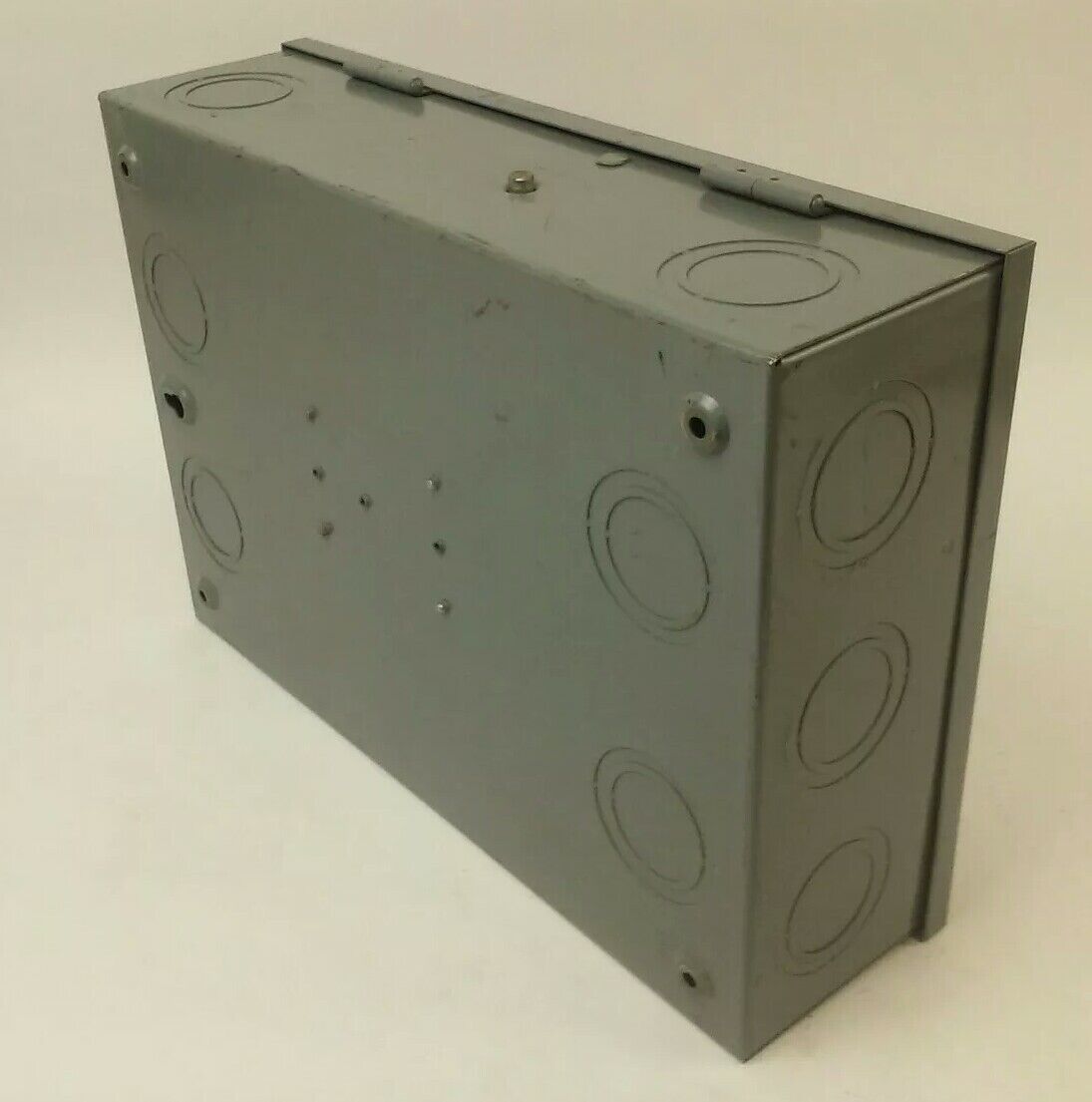 CUTLER HAMMER DH363U NON FUSIBLE H.D. SAFETY SWITCH 3P 100A 600VAC/250VDC 75HP