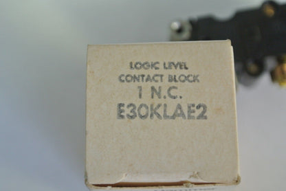 CUTLER-HAMMER E30KLAE2 LOGIC LEVEL CONTACT BLOCK - 1 N.O. - NEW SURPLUS