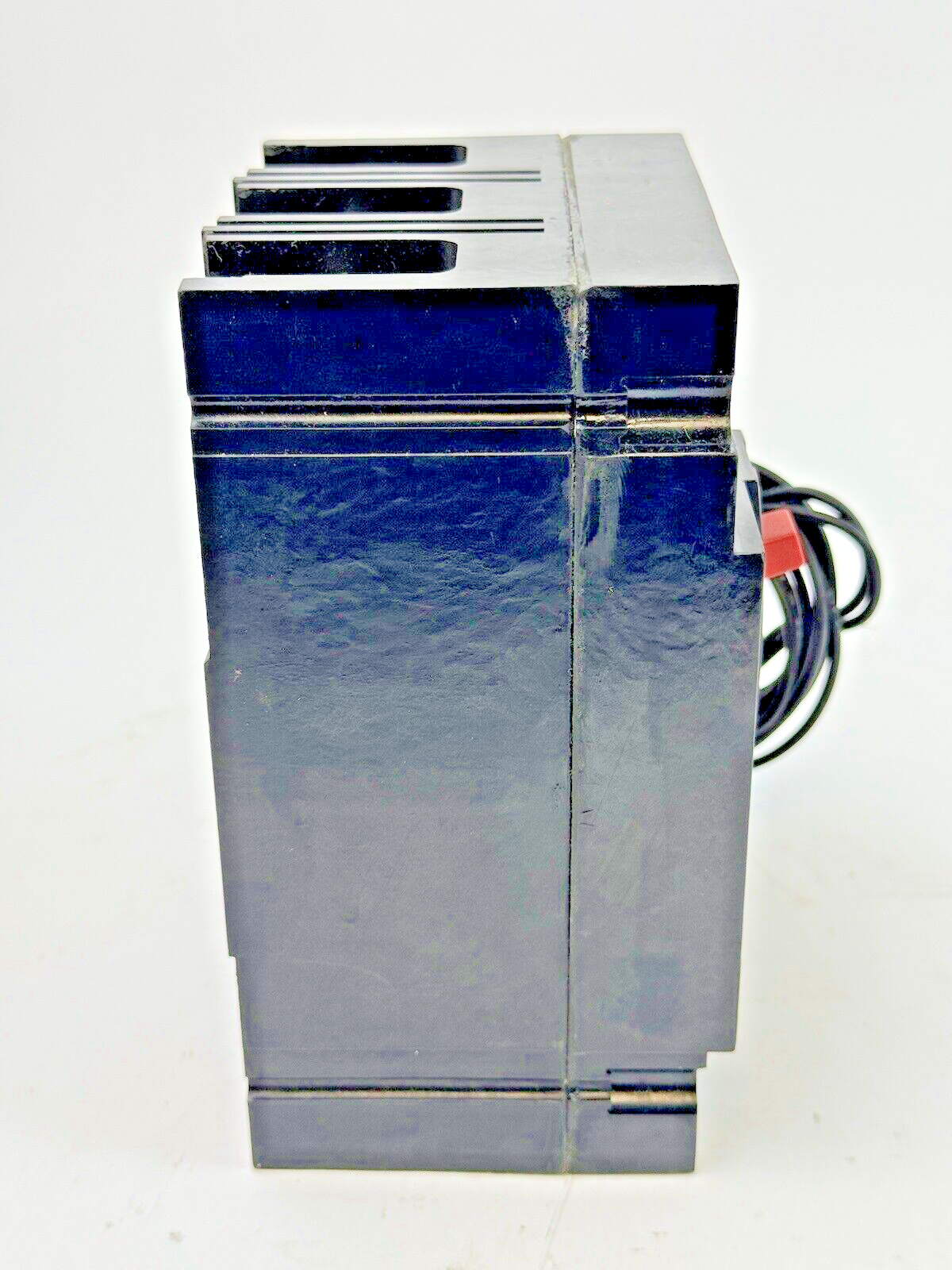 GE - THED136050 - CIRCUIT BREAKER W/ SHUNT TRIP - 50 A, 600 VAC, 3 POLE