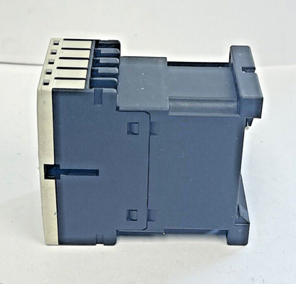 SIEMENS - 3RH1131-2BB40 - CONTROL RELAY - 10 A, 240 VAC, AUXILIARY CONTACT