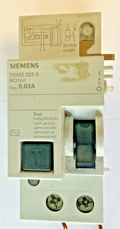 SIEMENS 5SM2 322-0 RC UNIT 0,03A