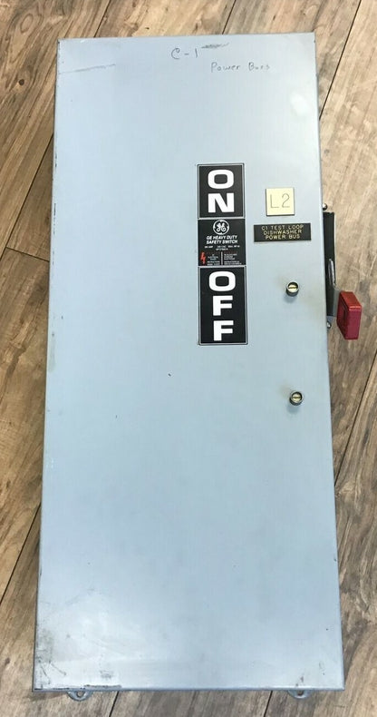 GE TH3224J MODEL 7 FUSIBLE SAFETY SWITCH 200A 240VAC 250VDC 60HP 2P
