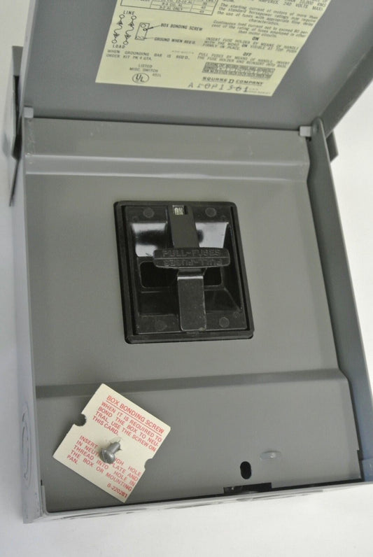 SQUARE D FS-260RB ENCLOSED FUSIBLE PULLOUT, RAINPROOF 120/240VAC 60A NEW SURPLUS