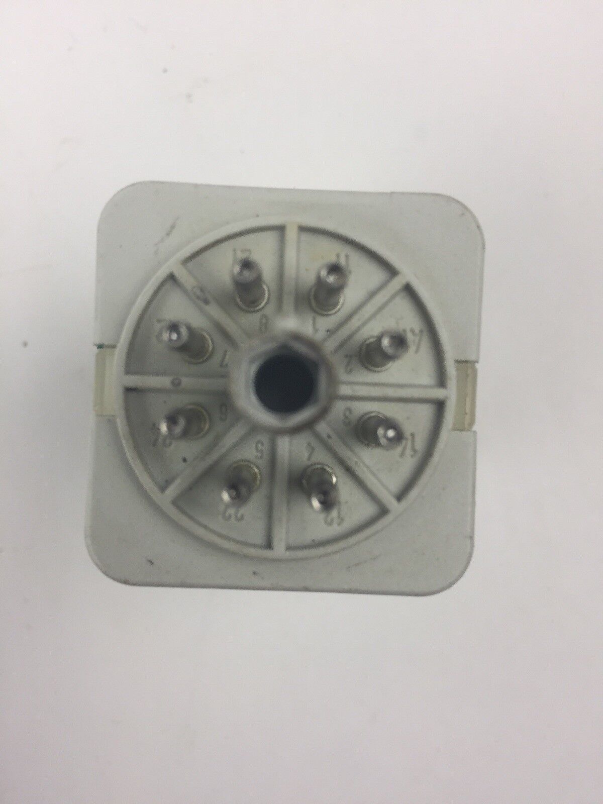 ALLEN BRADLEY 700-HA32A1 RELAY SER A 120VAC