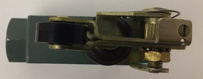 GE, CR115H01302, LIMIT SWITCH, 600V MAX, .5A-125VDC, 25A-250VDC, CR115H, NEW