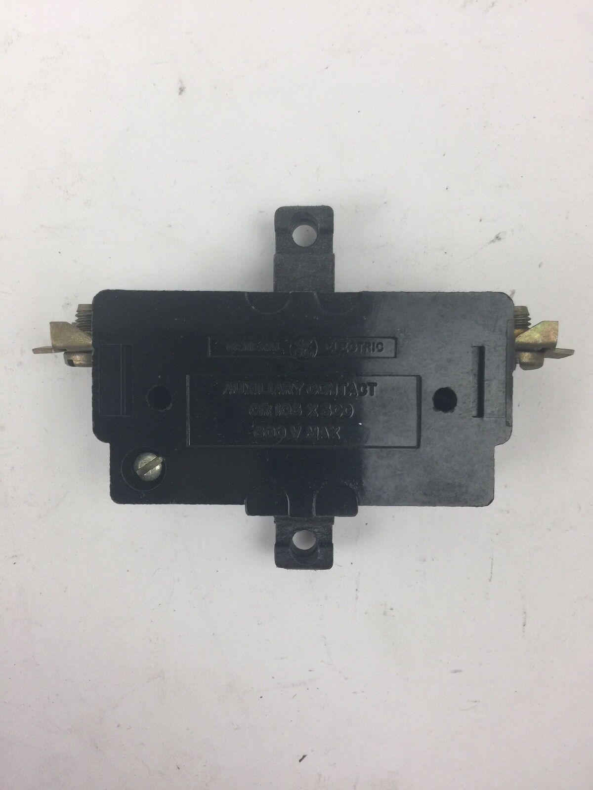 GE CR105X300N AUXILIARY KIT FOR SIZE 3-4 600V