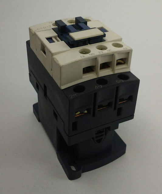 Telemecanique Contactor LC1D12F7, 110VAC F7 coil (NEW SURPLUS) LC1D12 F7 coil