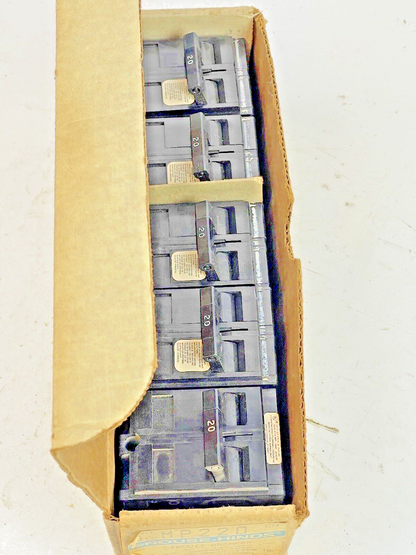 CROUSE-HINDS *BOX OF 5* - MP220 - 2 POLE, 20 A, 240 VAC CIRCUIT BREAKER