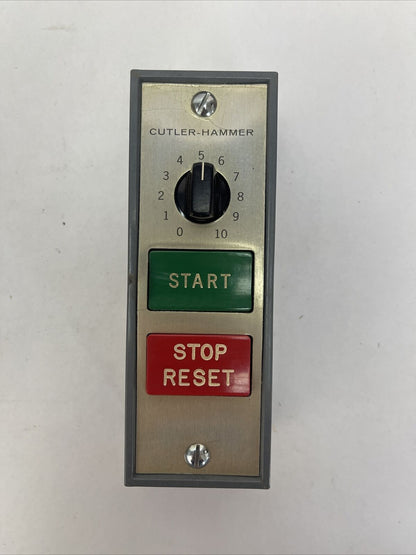 CUTLER HAMMER 10250ED1038 START STOP RESET PUSHBUTTON STATION