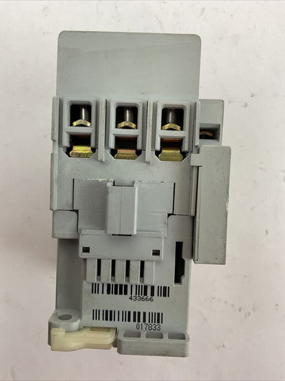 ALLEN BRADLEY 100-C37*00 SER C CONTACTOR 600VAC 60AMP 30HP 3PH COIL 120V 100-S