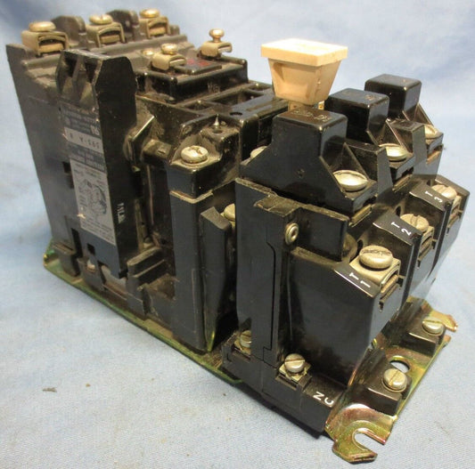 ALLEN-BRADLEY 509-AOD STARTER Ser B w/ W39 HEATERS, CB236 COIL, 595-A AUX CONT