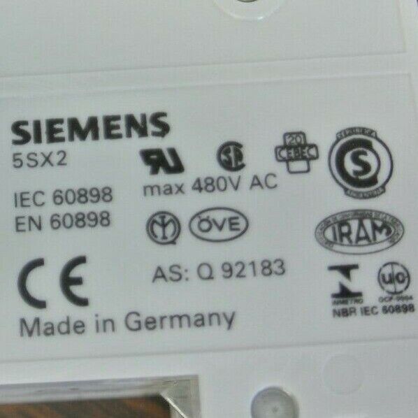 SIEMENS 5SX2 201-7 MINIATURE CIRCUIT BREAKER / 2-POLE / 1A / 400V / NEW SURPLUS