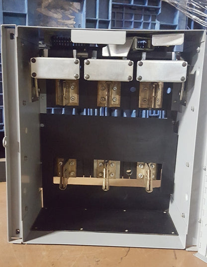 SIEMENS/ITE  VMS326T 600 Amp 240 Volt 3 Phase Switch