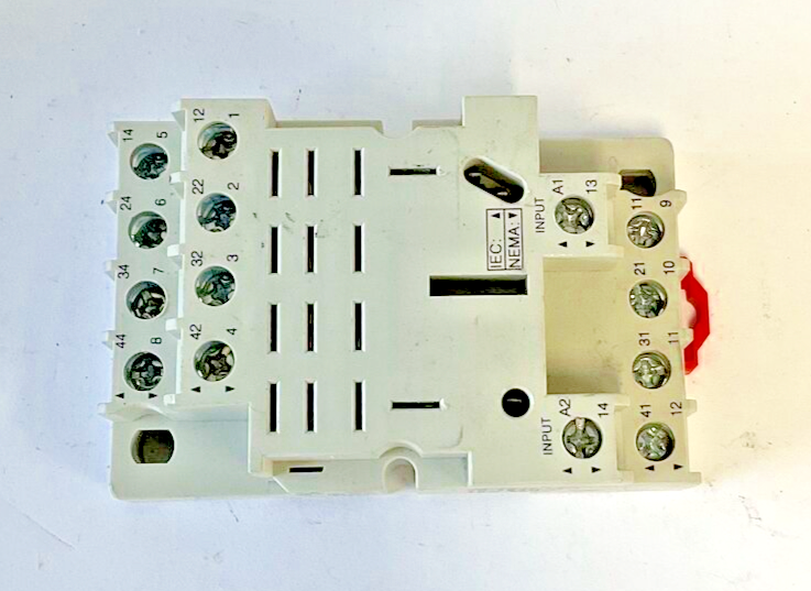 MAGNECRAFT 70-784D14-1 RELAY SOCKET 10A 300V ***LOTOF5***