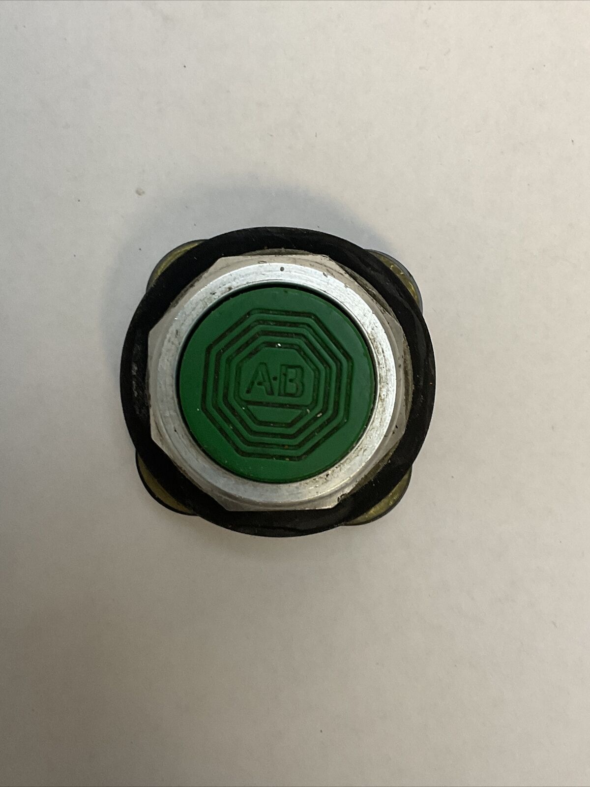 ALLEN BRADLEY 800T-B SER T GREEN PUSH BUTTON TYPE 4, 13 (LOT OF 3)