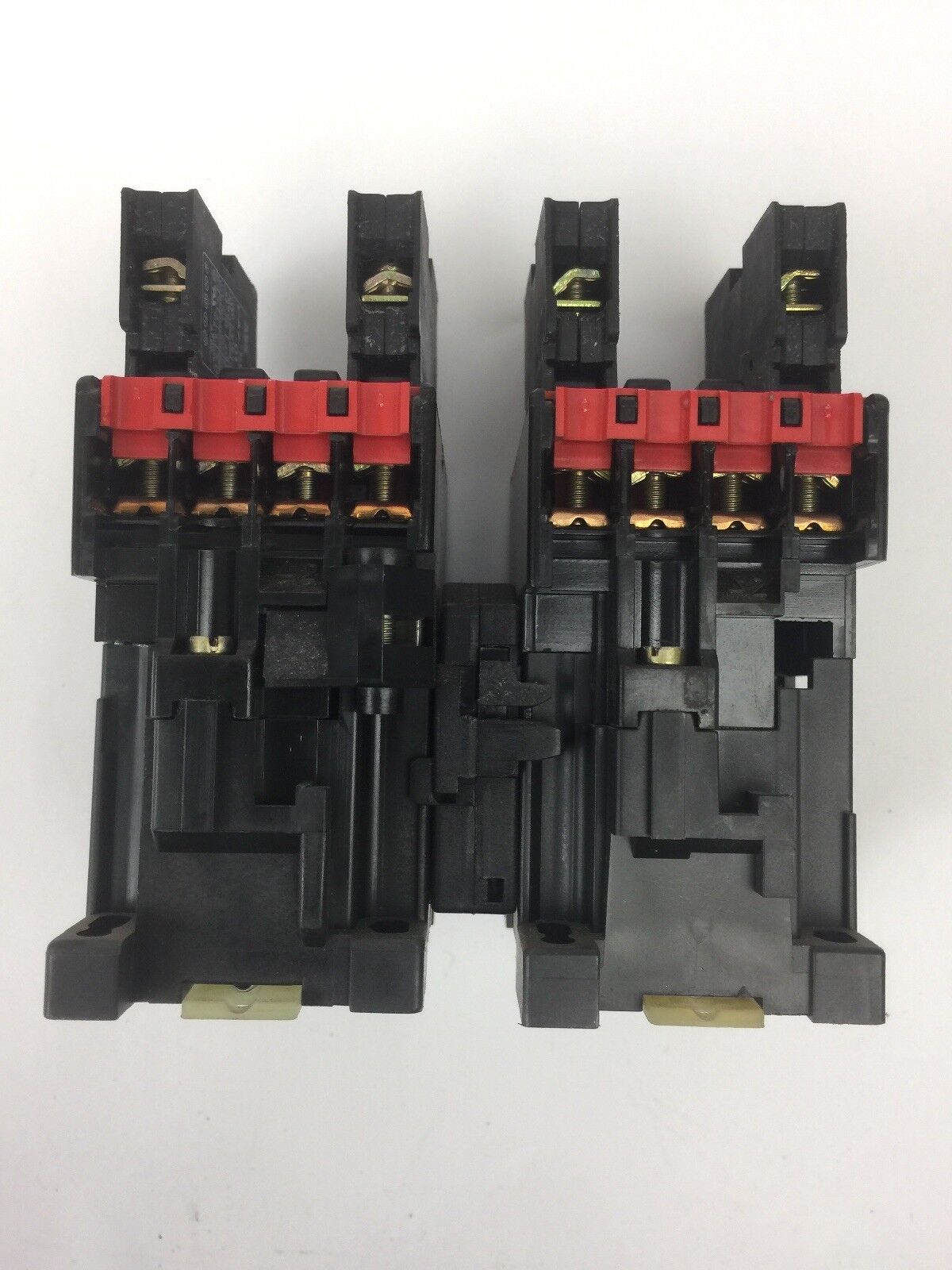 ABB B16-40-00 CONTACTOR 600V 21A COIL 120V 60HZ 110V 50HZ CA7-10-01