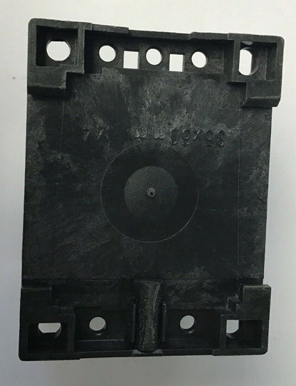 TELEMECANIQUE CA2-KN40 RELAY 110V 50/60HZ