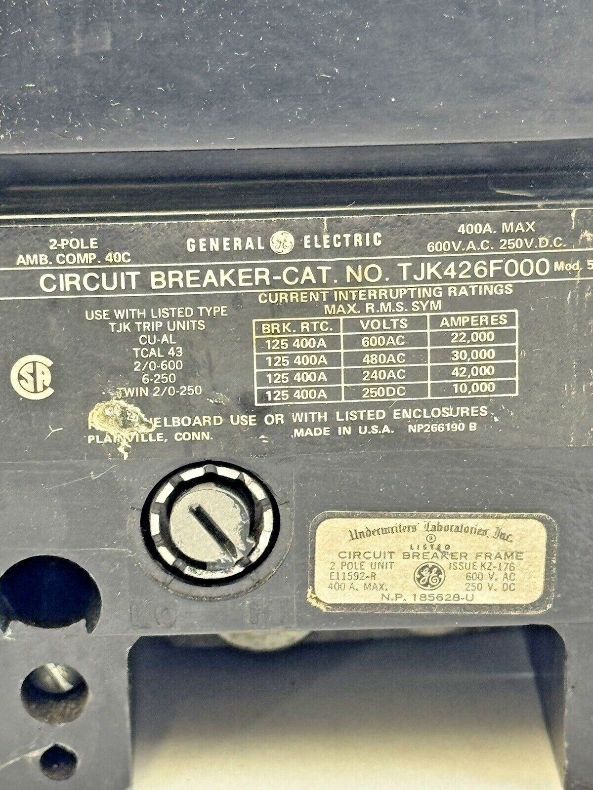 GE - TJK426F000 - CIRCUIT BREAKER W/ 400A TRIP,  SHUNT, AUX - 2 POLE/600VAC/400A