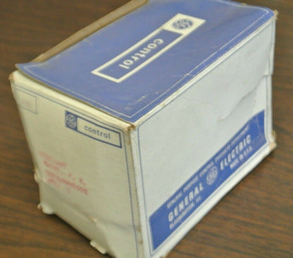 GENERAL ELECTRIC CR2940WM600E OILTIGHT PUSHBUTTON UNIT / NEW SURPLUS
