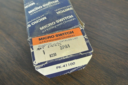 MICROSWITCH BZ-2RQ1-A2 LIMIT SWITCH + 3PA1 HOUSING - NEW SURPLUS