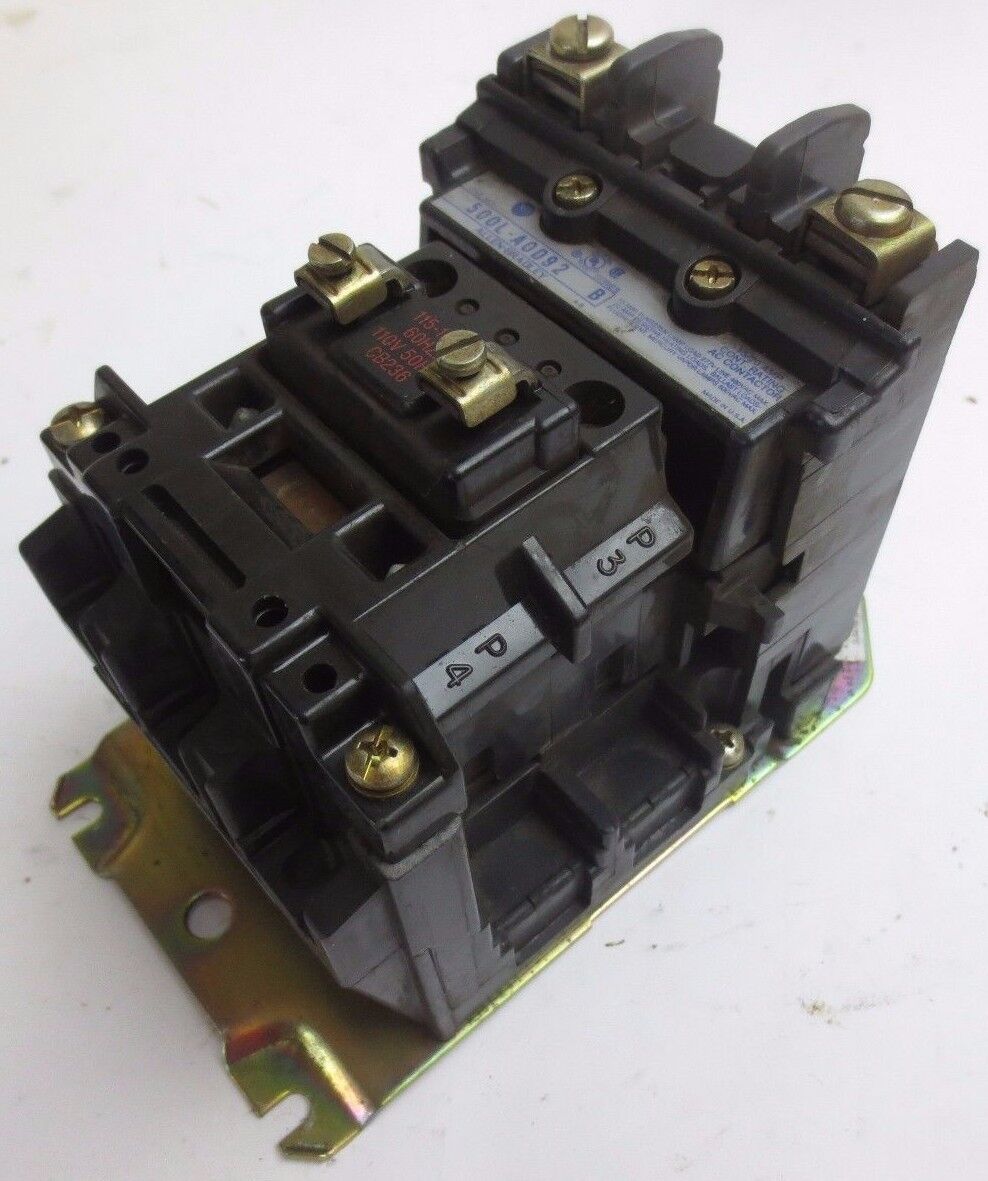 ALLEN-BRADLEY 500L-AOD92, Ser. B LIGHTING CONTACTOR w/ CB236 COIL