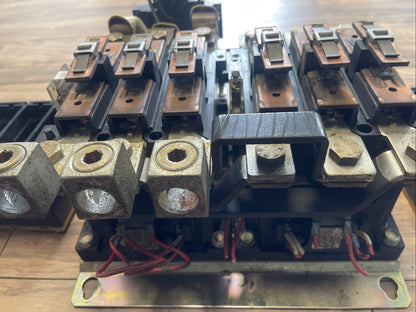 ALLEN BRADLEY 104-B250ND3 REVERSING STARTER SER B 250A 600VAC 250HP 193-DPD200