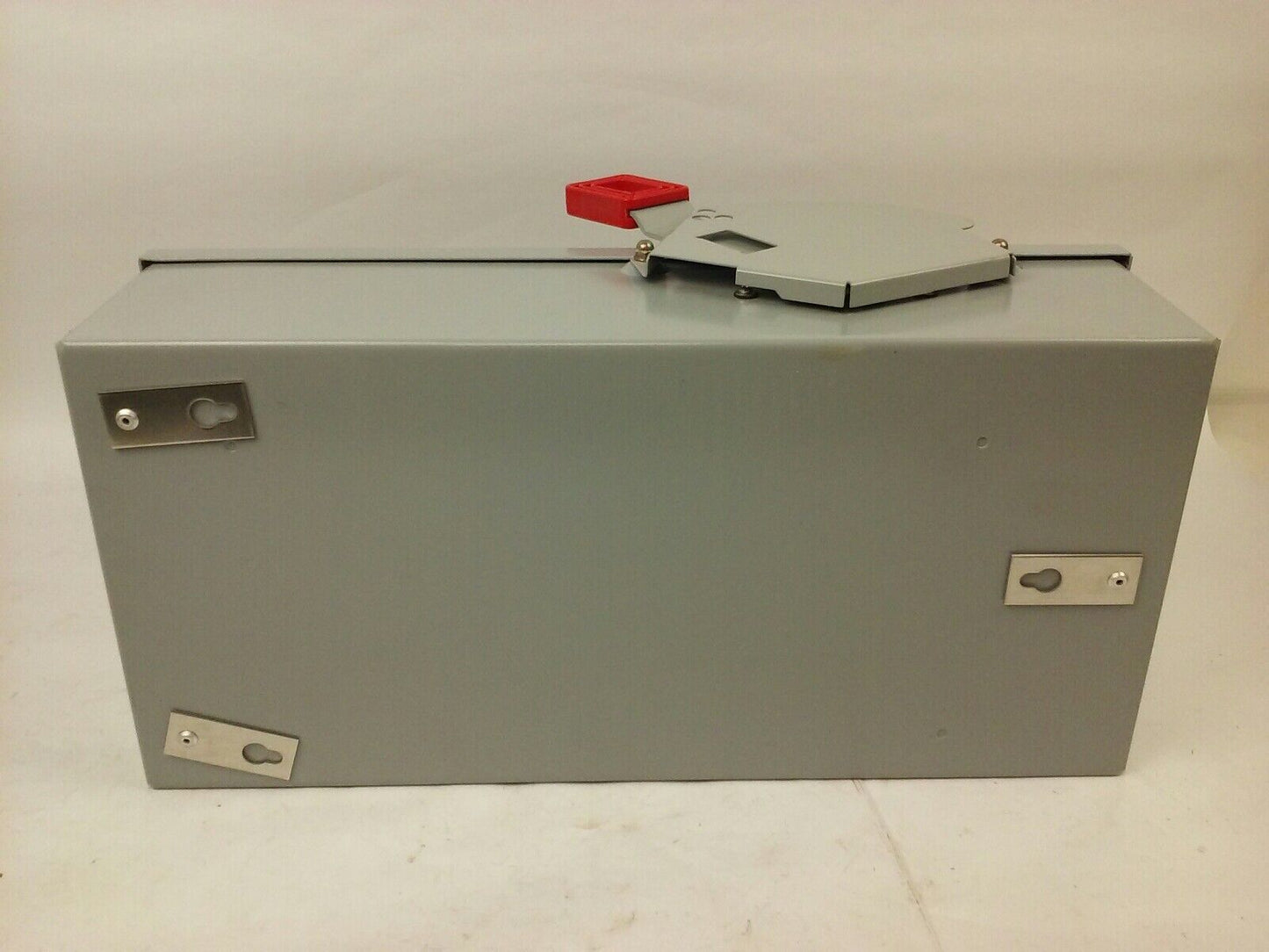 GE THN3361M, SAFETY SWITCH, 30A, 600VAC/250DC, TYPE 1/5/12 ENCLOSURE, MAX H.P.30