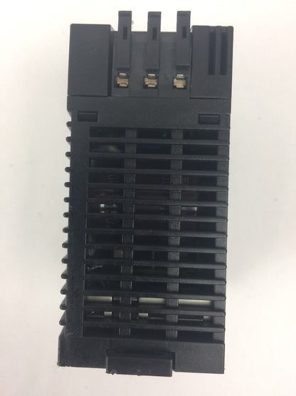 ALLEN BRADLEY 1606-XLP25A POWER SUPPLY INPUT 100-240VAC OUTPUT 5-5.5VDC 5A 25W
