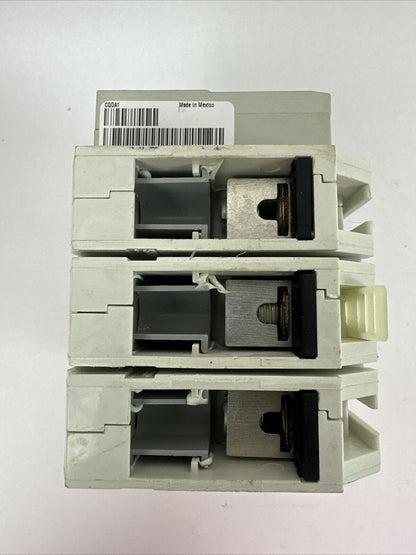 SIEMENS NGG3B030 CIRCUIT BREAKER 125/250VDC 600Y/347VAC 3P CQDA1 AUXILIARY SWITC