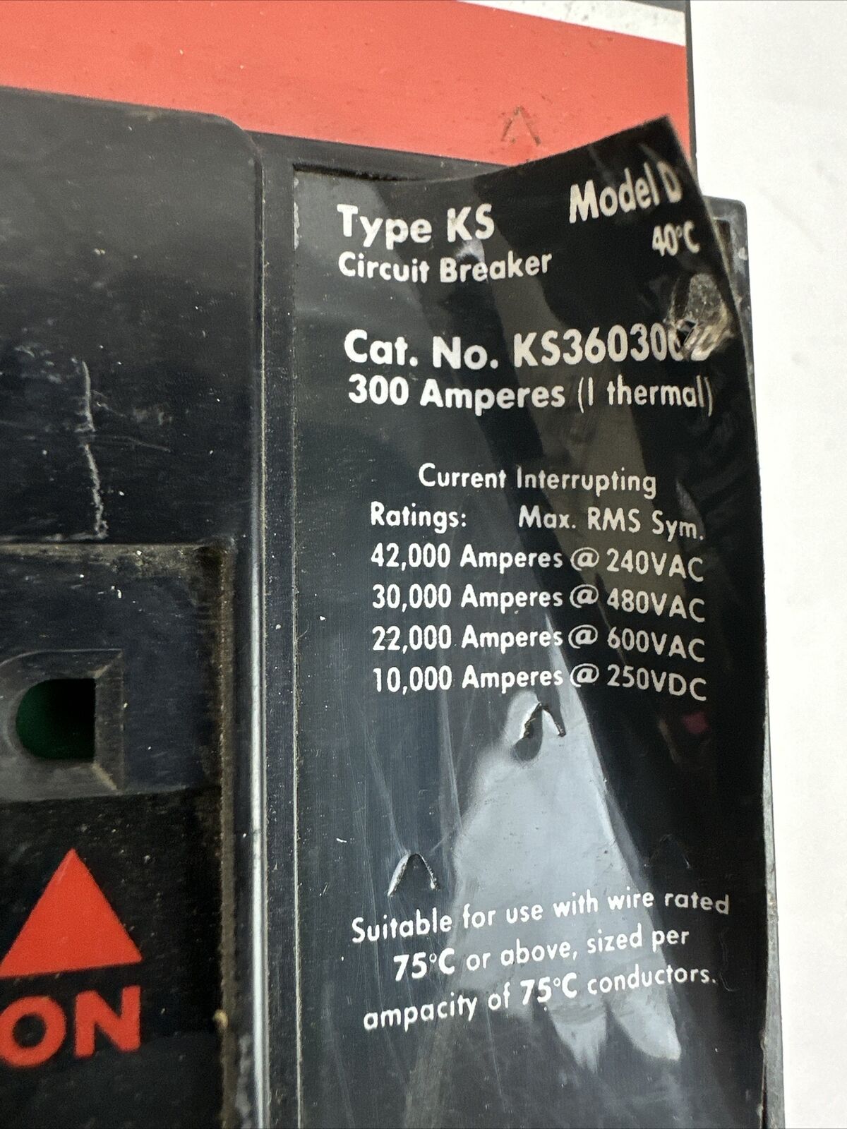 CUTLER HAMMER KS360300D CIRCUIT BREAKER MODEL D 300AMP 600VAC 250VDC 3POLE