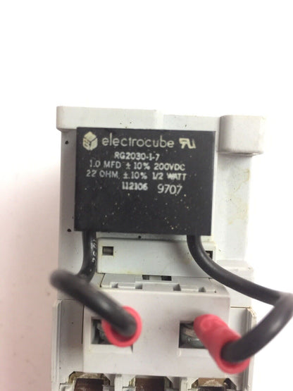 ALLEN BRADLEY 100-C37*00 CONTACTOR SER C 60A 600VAC COIL 120/110V 60/50HZ 100-F
