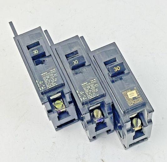 ITE *LOT OF 3* - BQ1B030 - CIRCUIT BREAKERS - 1 POLE, 30A, 240 VAC, 60Hz TYPE BQ