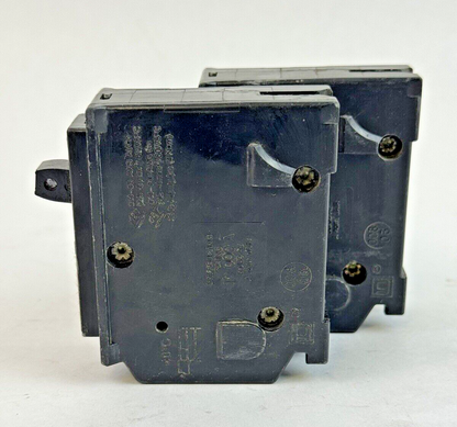 SQUARE D **LOT OF 2** HOM130 - CIRCUIT BREAKERS - 1 POLE/ 30 A/ 240 VAC