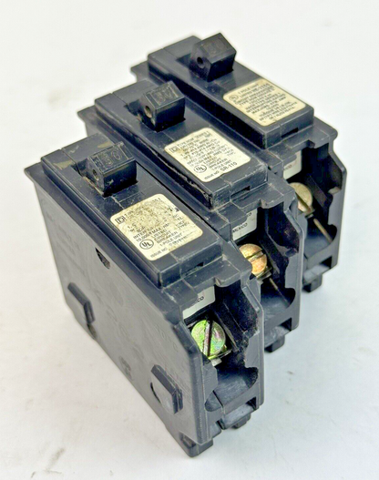 SQUARE D **LOT OF 3** HOM130 - CIRCUIT BREAKERS - 1 POLE/ 30 A/ 240 VAC