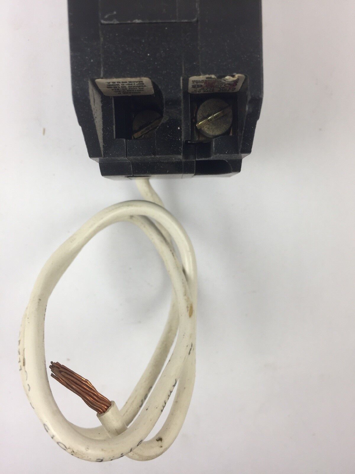 SQUARE D QOB230EPD CIRCUIT BREAKER W/ EQUIPMENT GROUND-FAULT PROTECTION 30A