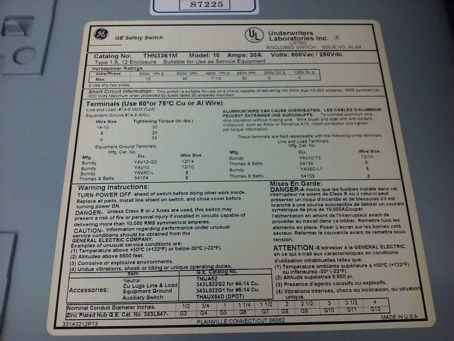 GE THN3361M, SAFETY SWITCH, 30A, 600VAC/250DC, TYPE 1/5/12 ENCLOSURE, MAX H.P.30