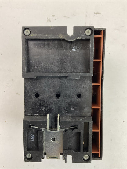 SIEMENS 3VU1600-0ML00 MANUAL MOTOR CONTROLLER 600VAC 40A 3PH 7-1/2HP