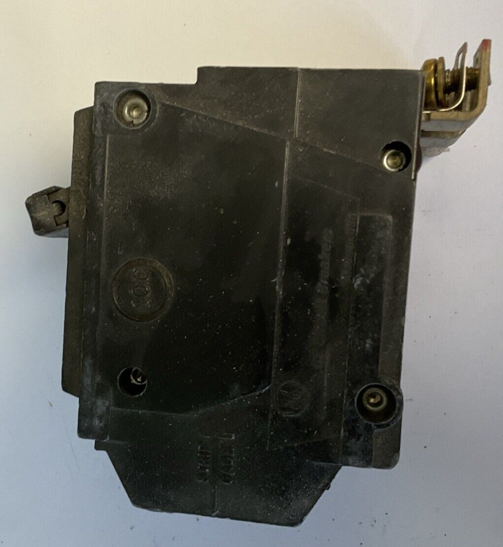GE THQB32070 CIRCUIT BREAKER 240VAC 3POLE 70A