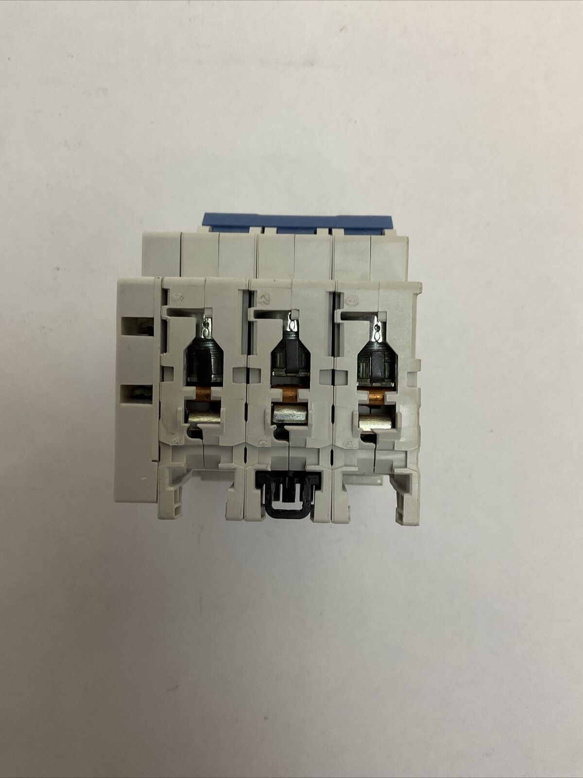 ALLEN BRADLEY 1492-SPM3C060 SER D CIRCUIT BREAKER 3POLE 6AMP 480Y/277VAC