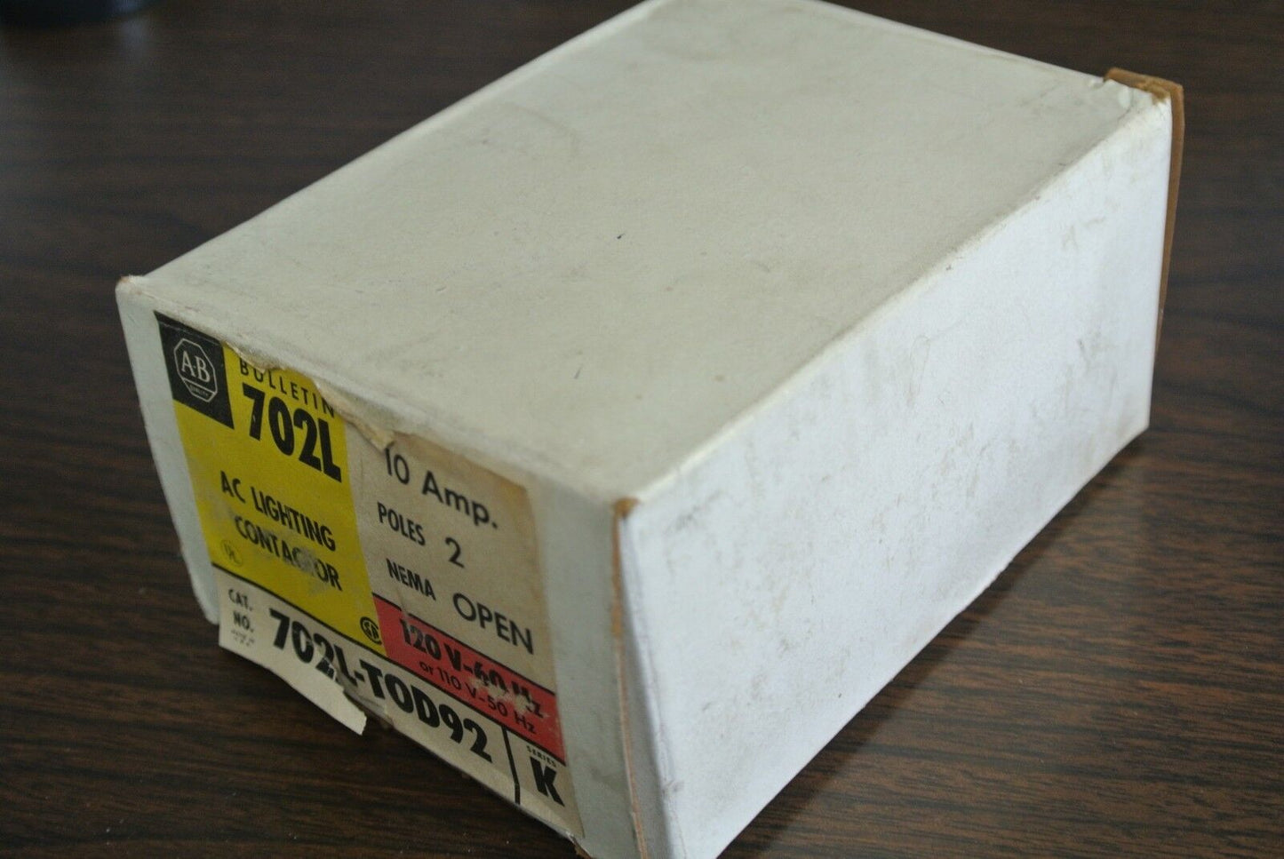 ALLEN-BRADLEY 702L-TOD92 AC LIGHTING CONTACTOR 120V, 10A, 2-POLE - NEW SURPLUS