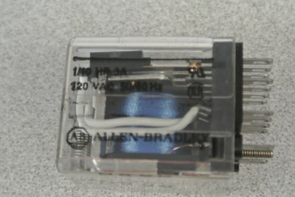 ALLEN-BRADLEY 700-HC14Z12 Ser. A / TYPE H CONTROL RELAY / NEW SURPLUS