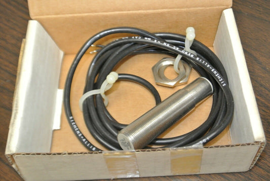 SIEMENS-ALLIS PXS201 AC PROXIMITY SWITCH / 30-250VAC / 20-300mA / NEW SURPLUS