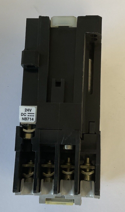 ALLEN BRADLEY 700DC-F400* CONTROL RELAY  SER.C 40E 10A 660V