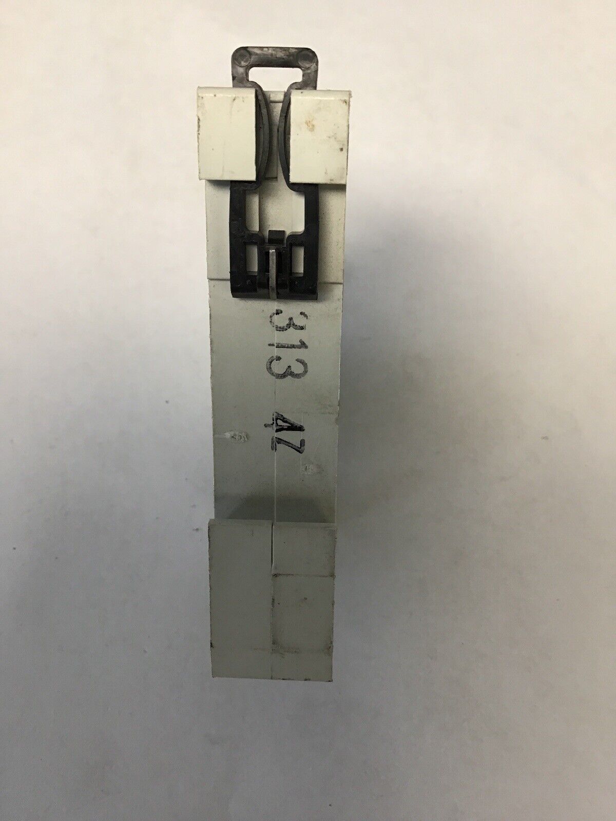 MOELLER FAZ-Z4/1 CIRCUIT BREAKER 240VAC/415V 1POLE (LOT OF 4)
