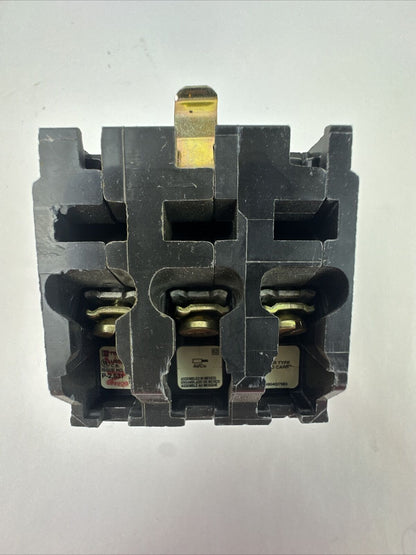 SQUARE D QOB320 BOLT-ON CIRCUIT BREAKER 3POLE 20AMP 240VAC 10kA